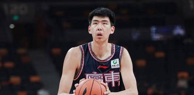 半岛体育-辽宁将士再胜广州，CBA排名稳步攀升至第三