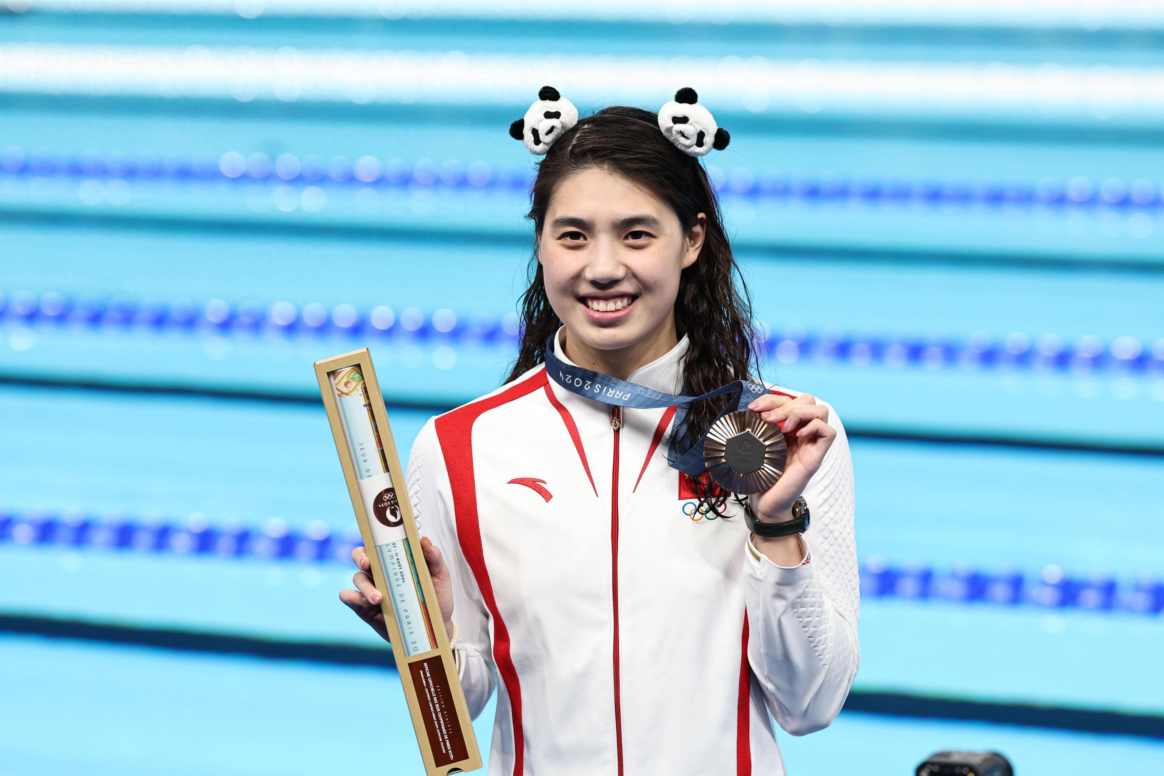 半岛体育-墨西哥跳马选手表演完美，登上领奖台