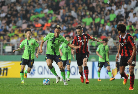 半岛体育-佩斯FC连续平局，球队寻求突破