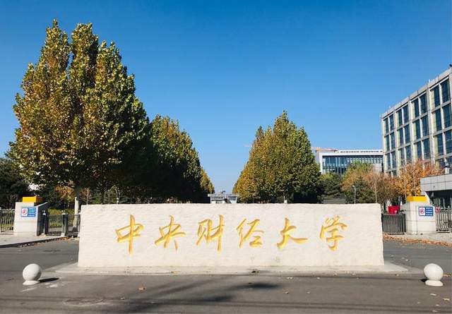 半岛体育-阿尔梅里亚客场取胜，强势突围