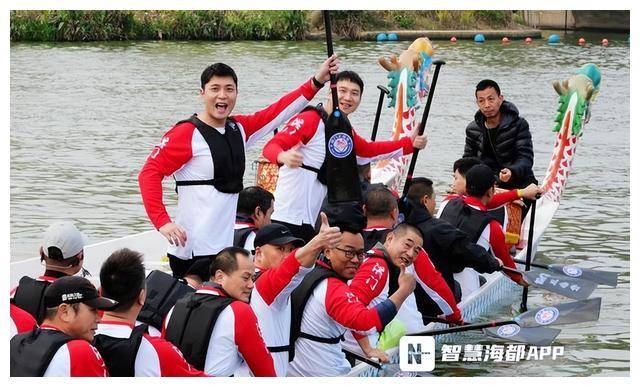 半岛体育-精彩比赛拉开帷幕，众人为之喝彩