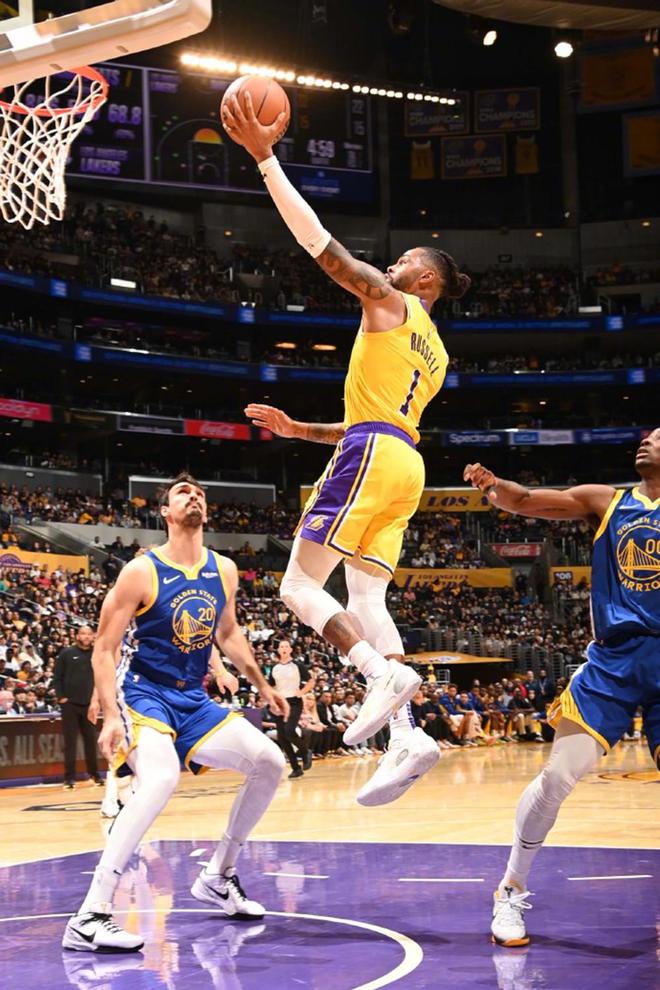 半岛体育-NBA：湖人击败勇士，豪取五连胜